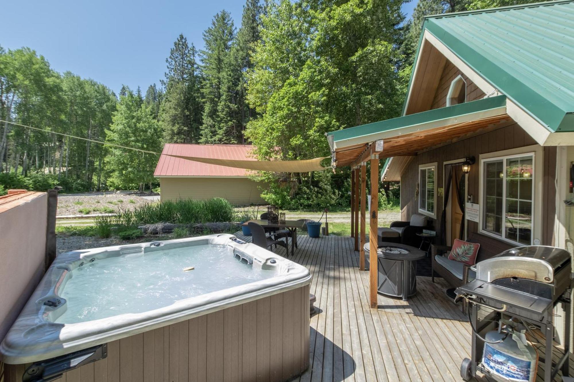 Lil Bigfoot Chalet By Nw Comfy Cabins Левенуэрт Экстерьер фото